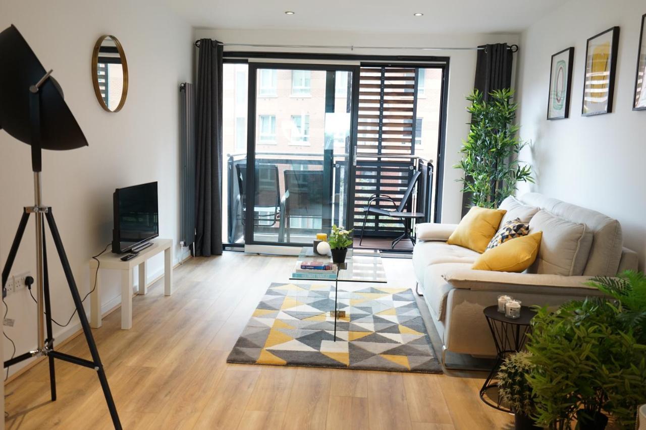 Perfectly Located Stunning Apartment Λονδίνο Εξωτερικό φωτογραφία